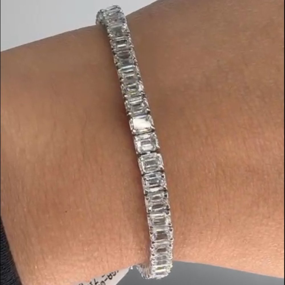 Emerald Platinum 18K White Gold Diamond Bracelet - Picture 3 of 5